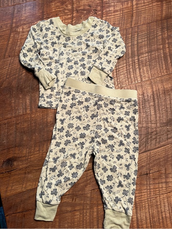 Gerber Other - Kids Bamboo clover Two-Piece Pajama Set